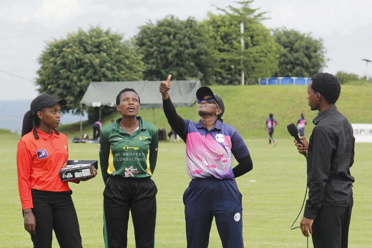 RwandaCricket's tweet image. Toss Update | Rwanda women’s T20 Premier League
Gahanga B, Charity CC Vs Muhanga Zebra CC 
Charity won the toss and opted to bowl first.
Gahanga A, Indatwa Hampshire CC Vs Gahanga Queens CC
Indatwa Hampshire won the toss and opted to bat first.
#RWPL #GrowingWithEveryStep
