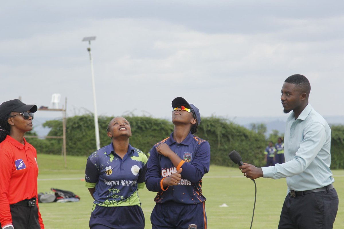 RwandaCricket's tweet image. Toss Update | Rwanda women’s T20 Premier League
Gahanga B, Charity CC Vs Muhanga Zebra CC 
Charity won the toss and opted to bowl first.
Gahanga A, Indatwa Hampshire CC Vs Gahanga Queens CC
Indatwa Hampshire won the toss and opted to bat first.
#RWPL #GrowingWithEveryStep