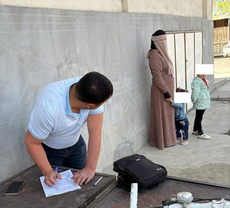 В Киргизии в рамках операции "Экстремист" местная полиция провела рейд по никабам. Задержали 28 женщин.
Всех задержанных оштрафовали на 20 тысяч сомов каждую за нарушение закона, запрещающего ношение в общественных местах одежды, не позволяющей идентифицировать лицо человека.