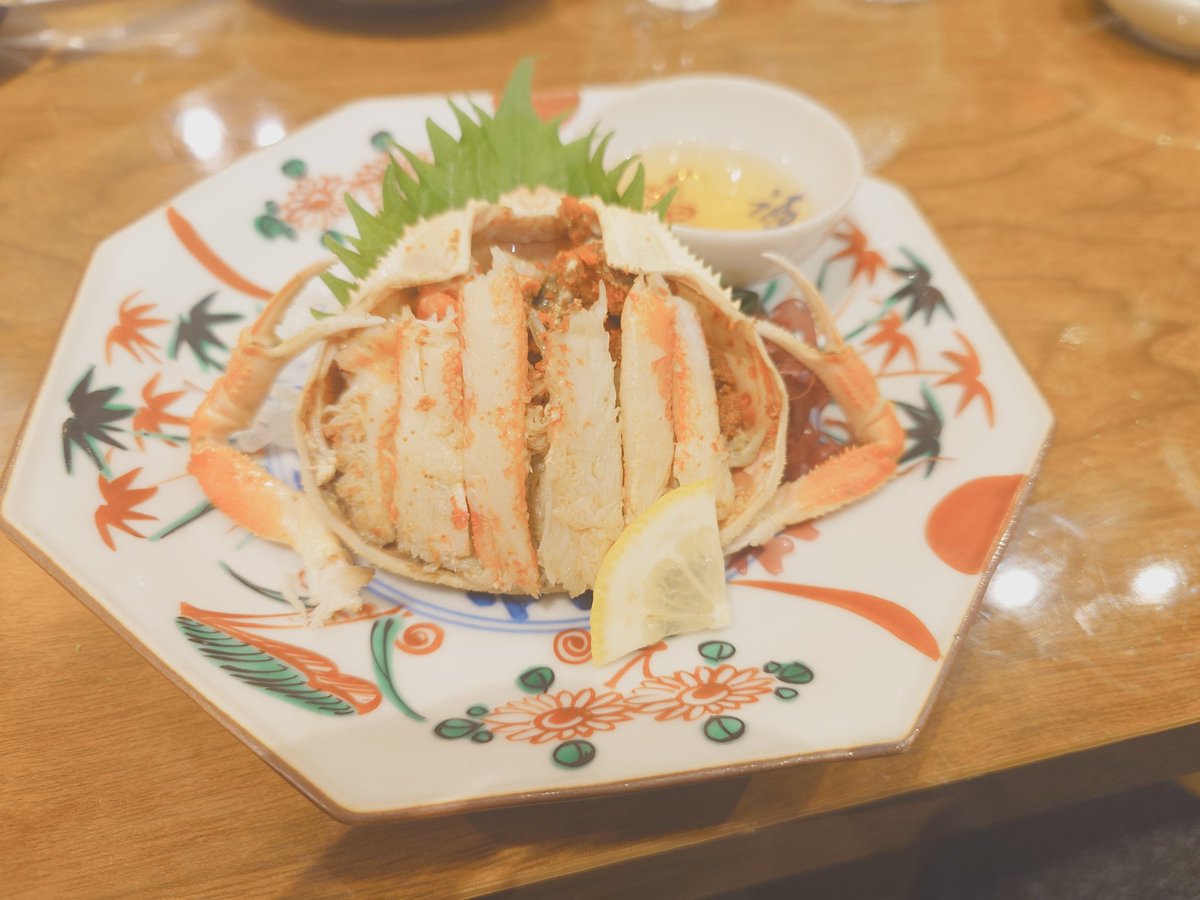 km_hide's tweet image. 香箱蟹美味かった〜🤤
#金沢