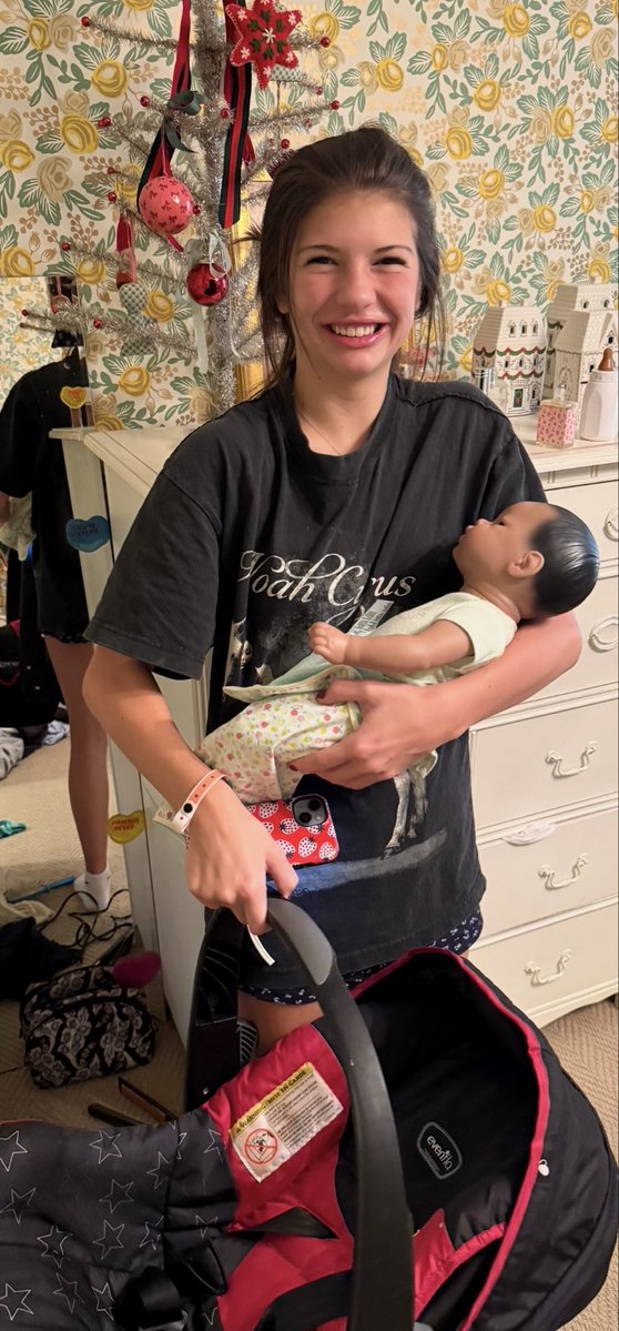 Chazzym22's tweet image. My HS daughter is taking a class where students take care of a realistic baby w real feedback for the weekend. Baby was up 3x last night crying. It needed a bottle and to be rocked back to sleep. 

Daughter is sleep deprived and on the verge of tears this mrng. Is there a more…