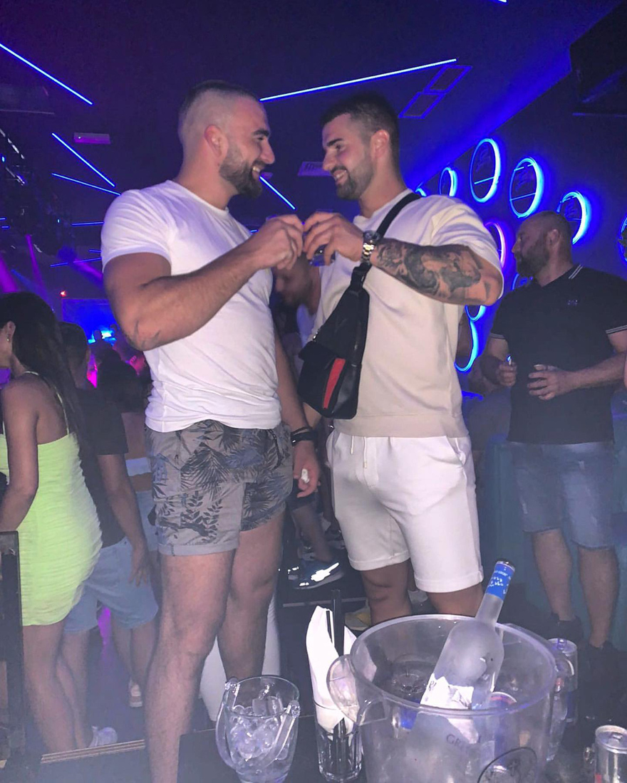 SerbianMuscle's tweet image. Muscle hunk Miloš
#CrnaGora #Montenegro