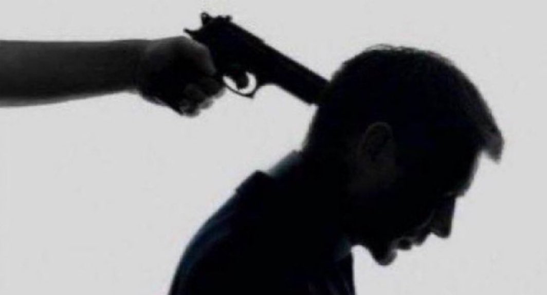 TosinOlugbenga's tweet image. Gun to your head.

List 5 of your primary school class mates.