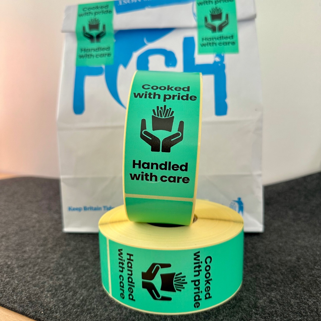 Ceres_PFI's tweet image. Funny thing about human behaviour: people judge the experience long before they taste the food. A sealed bag subconsciously says, “This business cares.”

That’s why our new Tamper-Proof Labels are disappearing from the shop shelf as fast as we can pack them. They keep the heat…