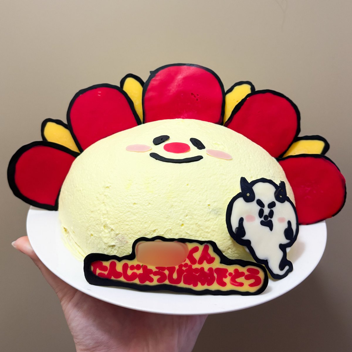 kyk_webdesign's tweet image. お久しぶりのポスト😂

長男が4歳の誕生日を迎え
最近ハマってるサンサンキッズTVのサンサンとくもりんのケーキを作りました✨

いろいろミスった部分はあるけど、、、頑張った！笑

#サンサンキッズTV #サンサンキッズ