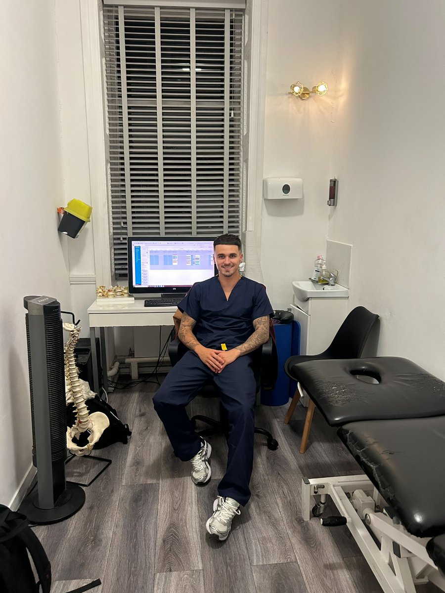 Physio life🙏🏼🏋️I now also offer my services mobile. Need an injury looked at? Feeling tightness or aches at work? Shoot me a message for affordable reliable physio treatment and advice.🤝