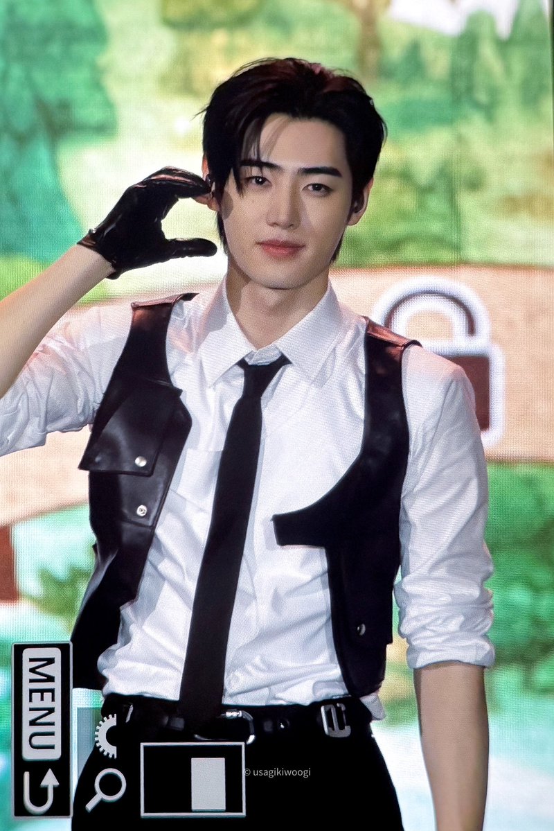 usagikiwoogi's tweet image. 251122

#성훈 #SUNGHOON #ソンフン
#엔하이픈 #ENHYPEN #エンハイプン