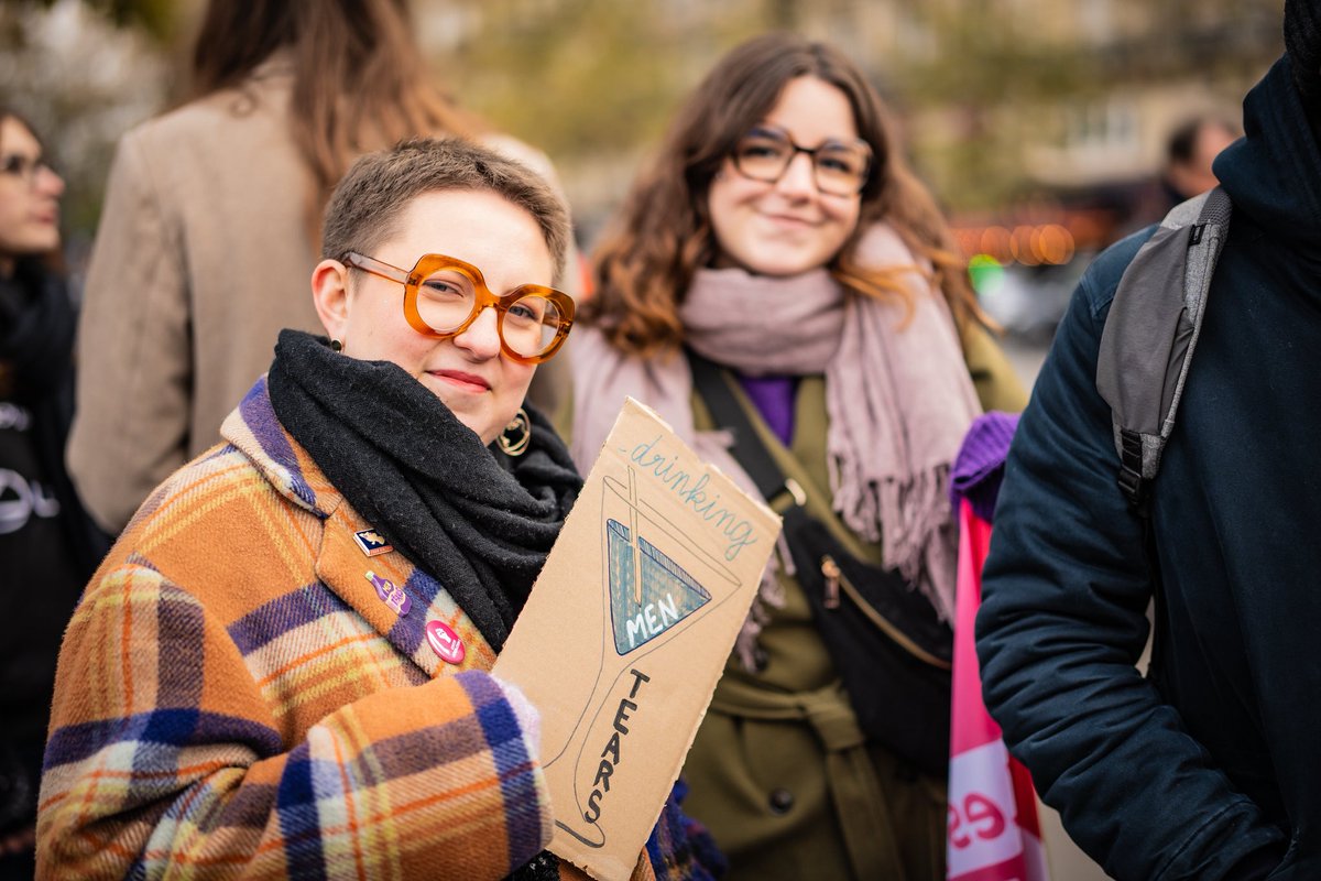 ✨💜 Nous étions nombreuses et nombreux dans la rue aujourd’hui contre les violences sexistes, sexuelles et de genre. 

L’impunité et les violences patriarcales doivent cesser.

📸 : <a href="/dorian_lhez/">Dorian Lhez</a>