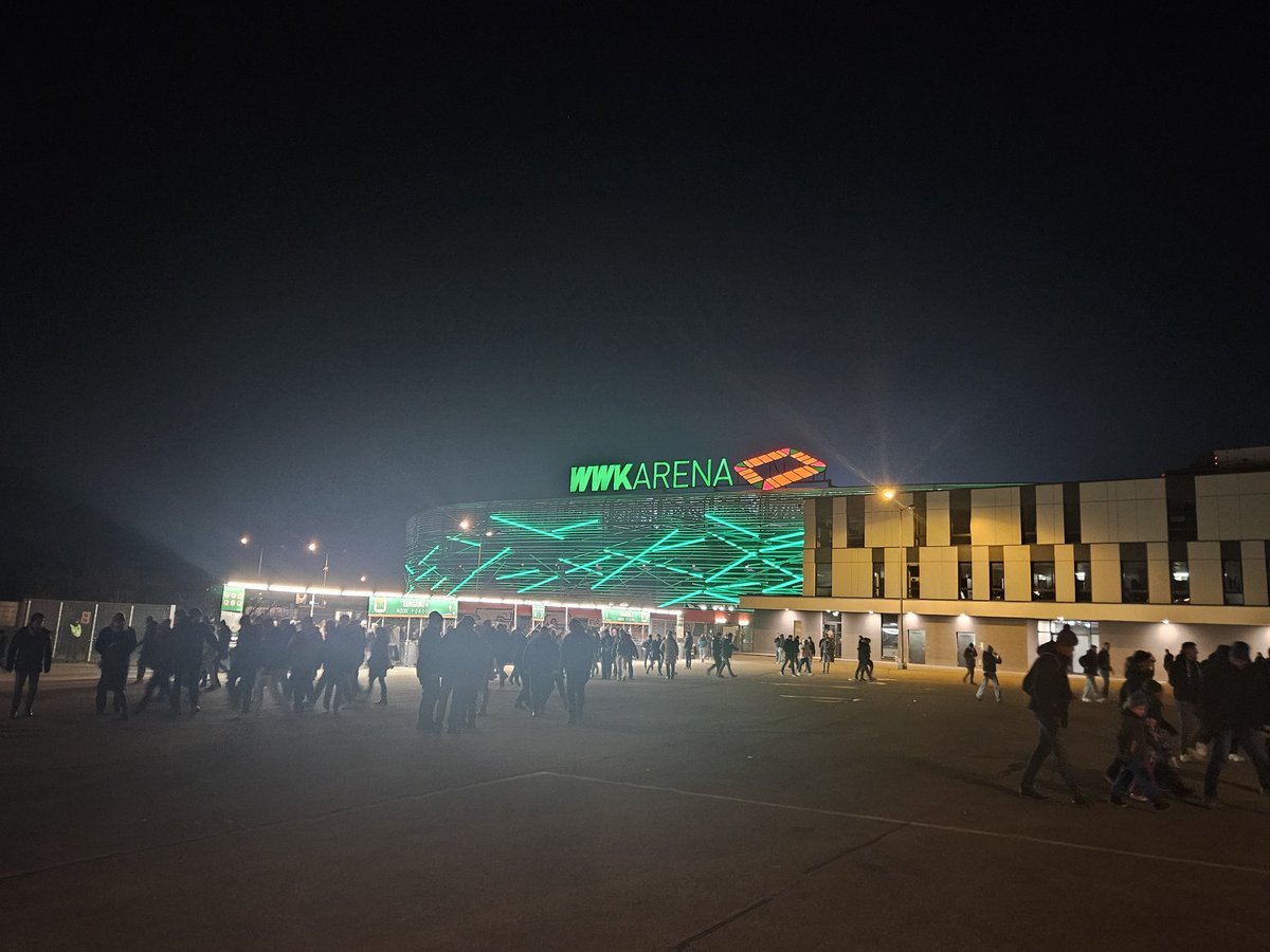 Fühlt sich gut an <a href="/FCAugsburg/">FC Augsburg</a> #FCAHSV