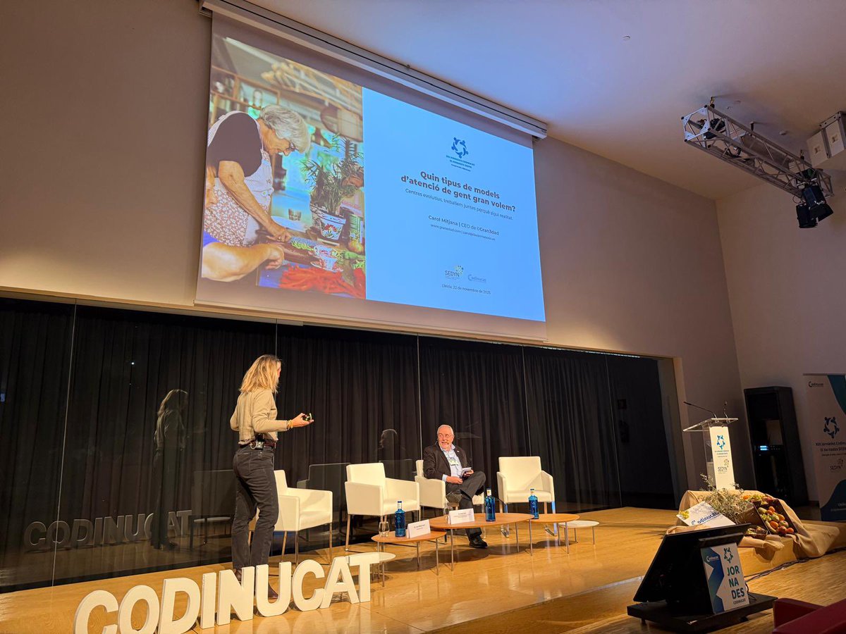 agonzalezm53's tweet image. Avui el president de @Fatec Josep Carne @josepcarne participa a Lleida a la taula de cloenda de les XIII Jornades anuals del Col·legi de Dietistes-Nutricionistes de Catalunya i III Jornades de la Sociedad Científica Española de Dietética y Nutrición.