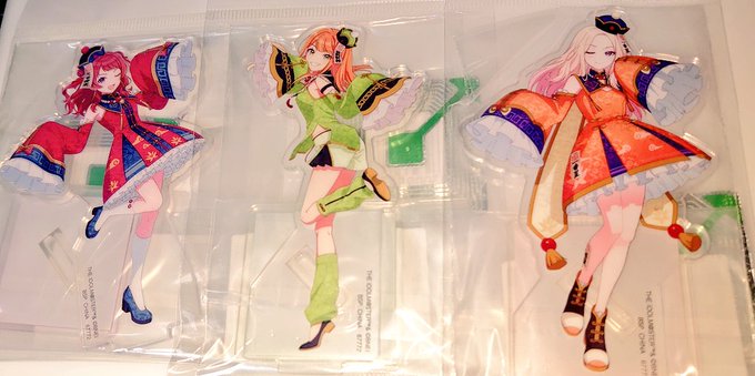 学マス一番くじ3のアクスタ、担当3人分揃った!衣装が本当に可愛すぎる…🥹 