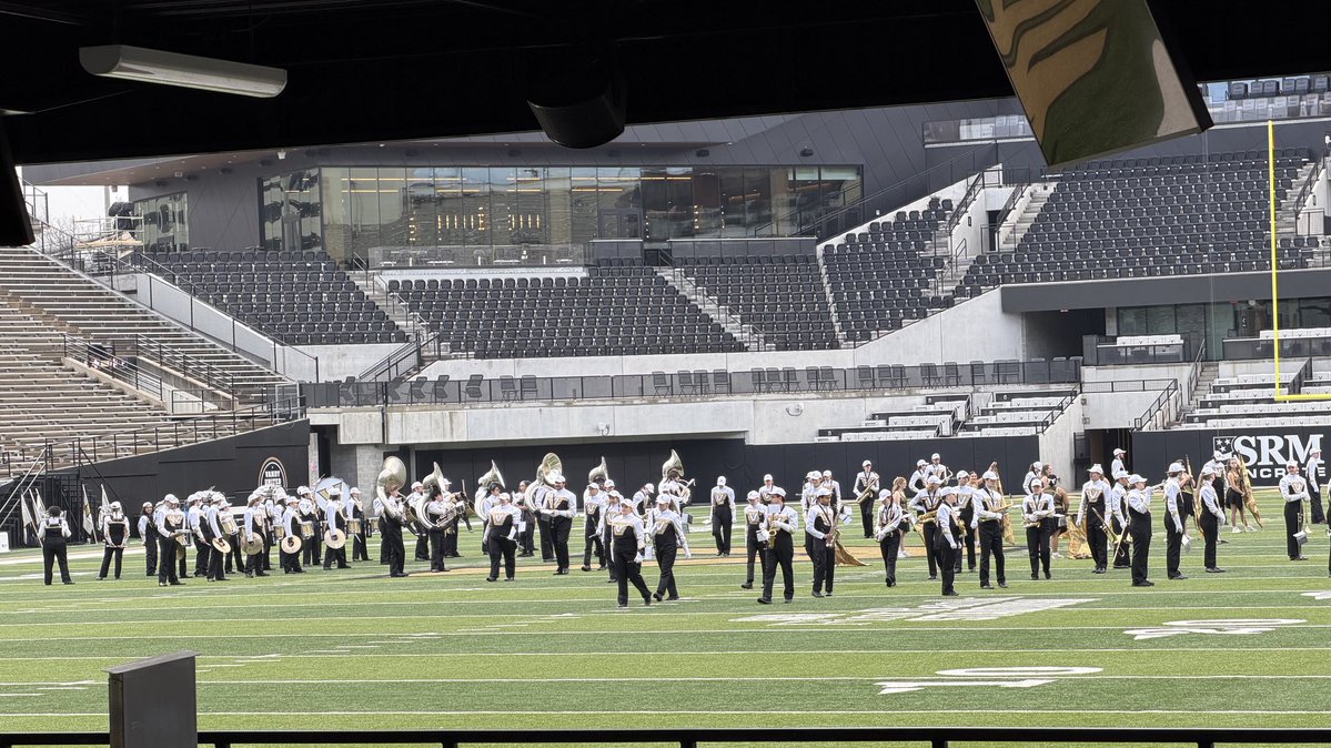 So proud of <a href="/ThinkSophia7/">Sophia Castillo</a> &amp; all the Seniors who have worked so hard for 4 years. Many hours, long days, while juggling school, to put on a show for the fans. Honored to see the Castillo family tradition of hosting events &amp; experiences carrying on!