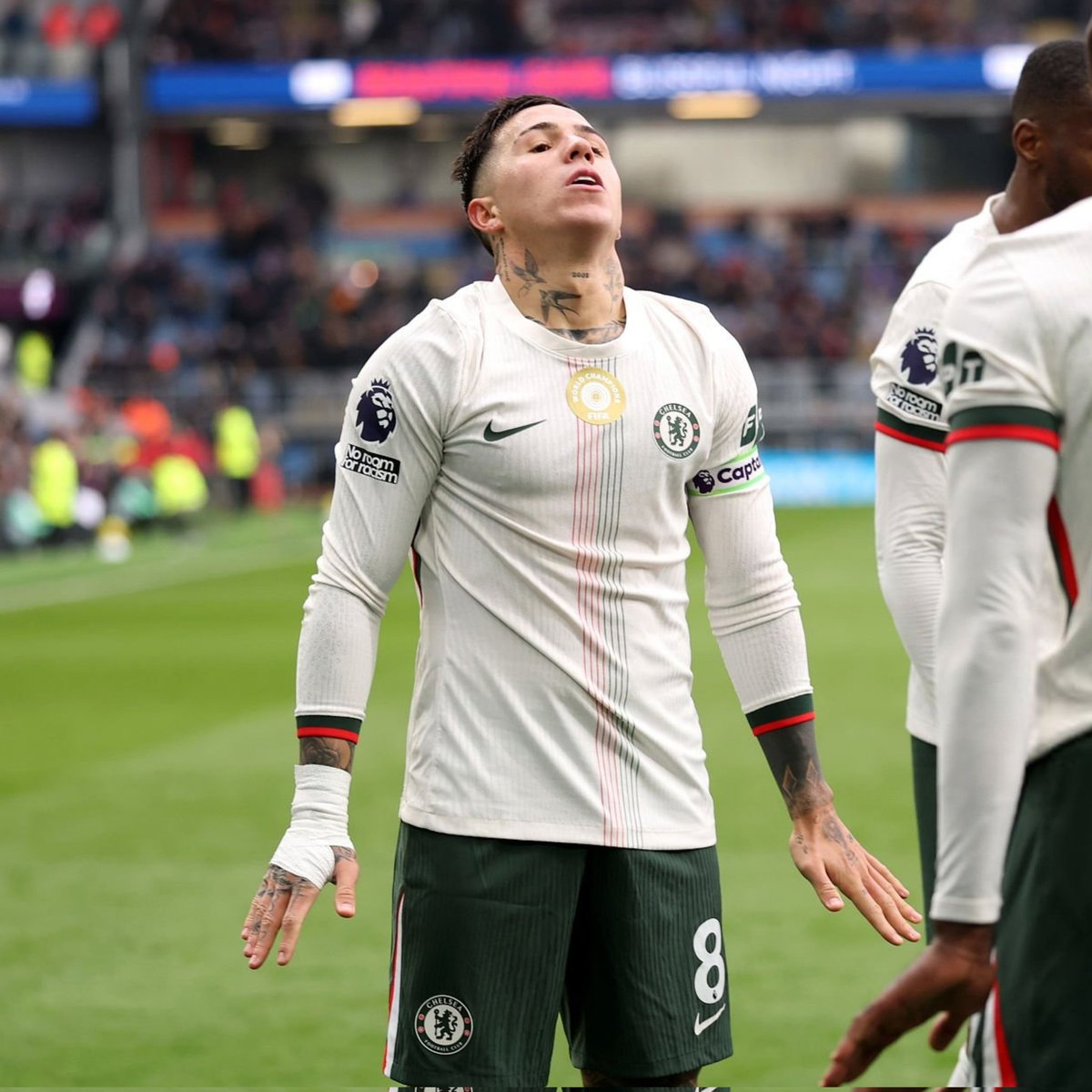 Ll3tte's tweet image. Lol, lovely 💙