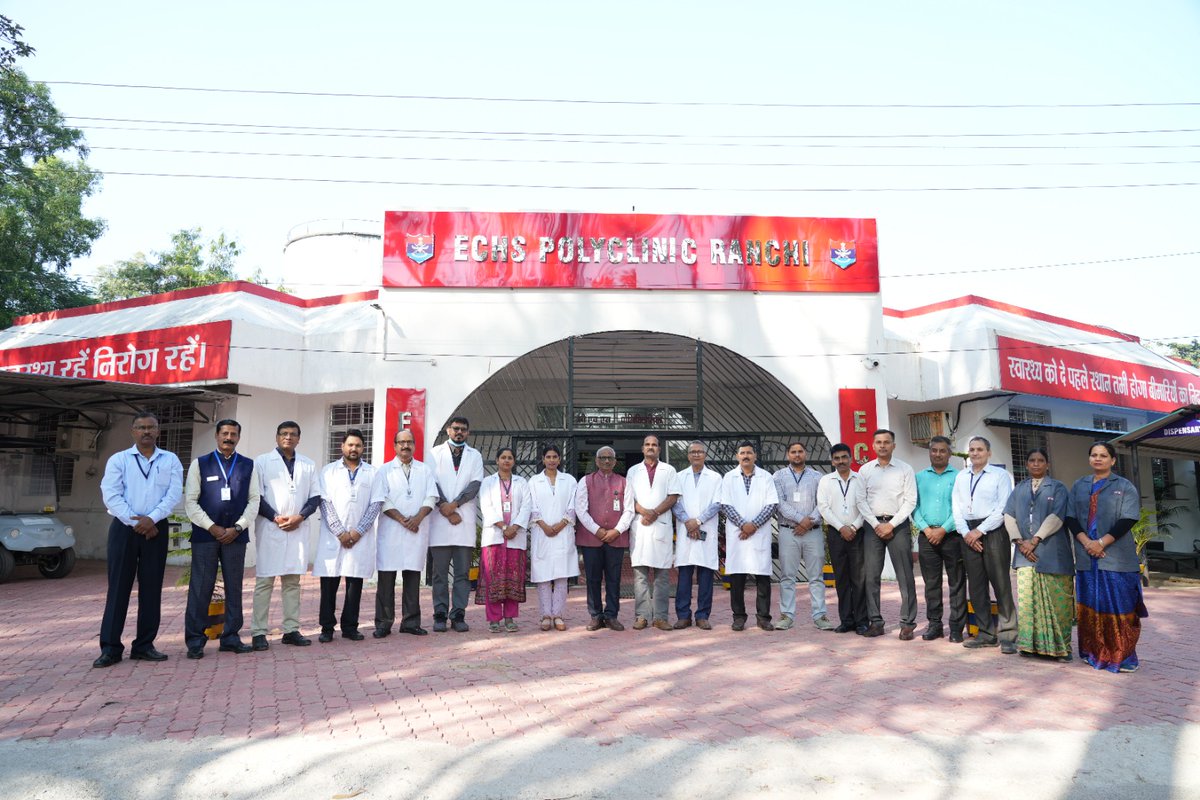 suryacommand's tweet image. “व्यायामात् लभते स्वास्थ्यं दीर्घायुं बलं सुखं । आरोग्यं परमं भाग्यं स्वास्थ्यं सर्वार्थसाधनम्॥”
&quot;Committed to the wellbeing of #Veeranganas &amp;amp; #Veterans&quot;

Station Headquarter #Ranchi has undertaken a meaningful step towards delivery of quality healthcare facilities for…