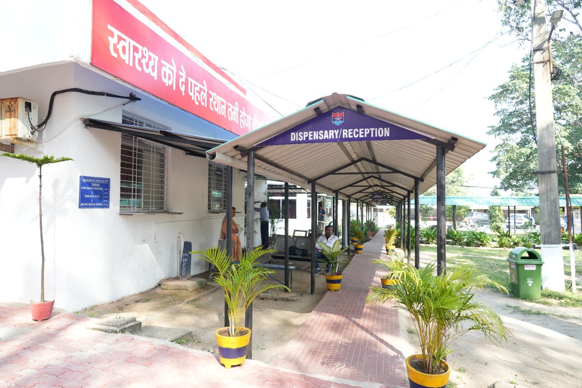 suryacommand's tweet image. “व्यायामात् लभते स्वास्थ्यं दीर्घायुं बलं सुखं । आरोग्यं परमं भाग्यं स्वास्थ्यं सर्वार्थसाधनम्॥”
&quot;Committed to the wellbeing of #Veeranganas &amp;amp; #Veterans&quot;

Station Headquarter #Ranchi has undertaken a meaningful step towards delivery of quality healthcare facilities for…