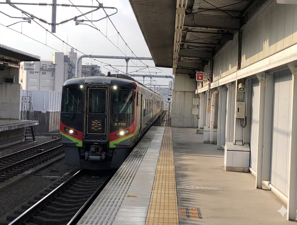 2000DIESELEXP's tweet image. Geminiすごいな
JR阪和線・南田辺駅を通過するJR四国2700系が生成できた