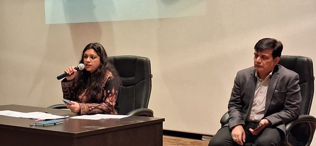 गौतम बुद्ध नगर: वोटर लिस्ट पुनरीक्षण में लापरवाही पर DM मेधा रूपम का कड़ा एक्शन, 60 BLO और 7 सुपरवाइजरों पर FIR दर्ज #noidakhabar 
<a href="/dmgbnagar/">DM NOIDA Gautam Buddha Nagar</a> <a href="/vinodsharmanbt/">Vinod Sharma (EncyclopediaNoida)</a>

विस्तृत समाचार 👇🏻
noidakhabar.com/?p=4805