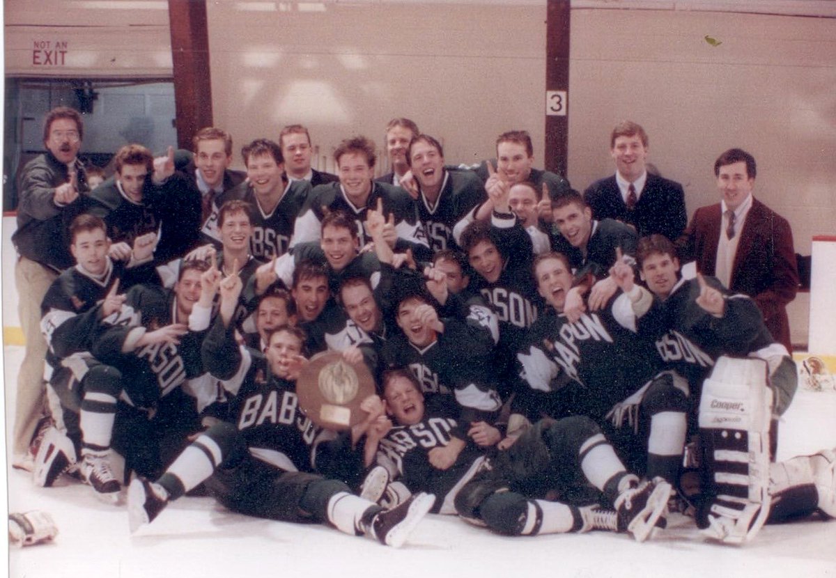 Babson Hockey offers our condolences to the family and friends of Tommy Ryan

Tommy, a former BU Hockey Captain (‘88), was an assistant coach here from 1990-1993.  He was a member of our 1992 ECAC East Championship Team  and the 1991-1992-1993 NCAA Tournament Teams
🙏🏻