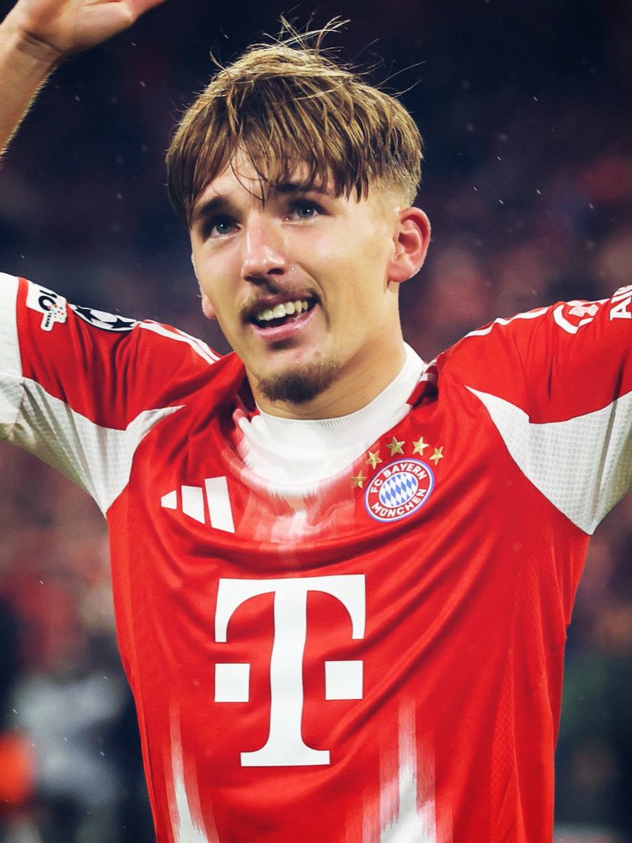 RisingStarXI's tweet image. First League Game with 𝟏 𝐆𝐎𝐀𝐋 + 𝟏 𝐀𝐒𝐒𝐈𝐒𝐓:

✮ Kylian Mbappé — 17 yrs, 323 days
✮ Lamine Yamal — 17 yrs, 306 days 
✮ 𝐋𝐄𝐍𝐍𝐀𝐑𝐓 𝐊𝐀𝐑𝐋 — 17 yrs, 273 days 

🇩🇪✨