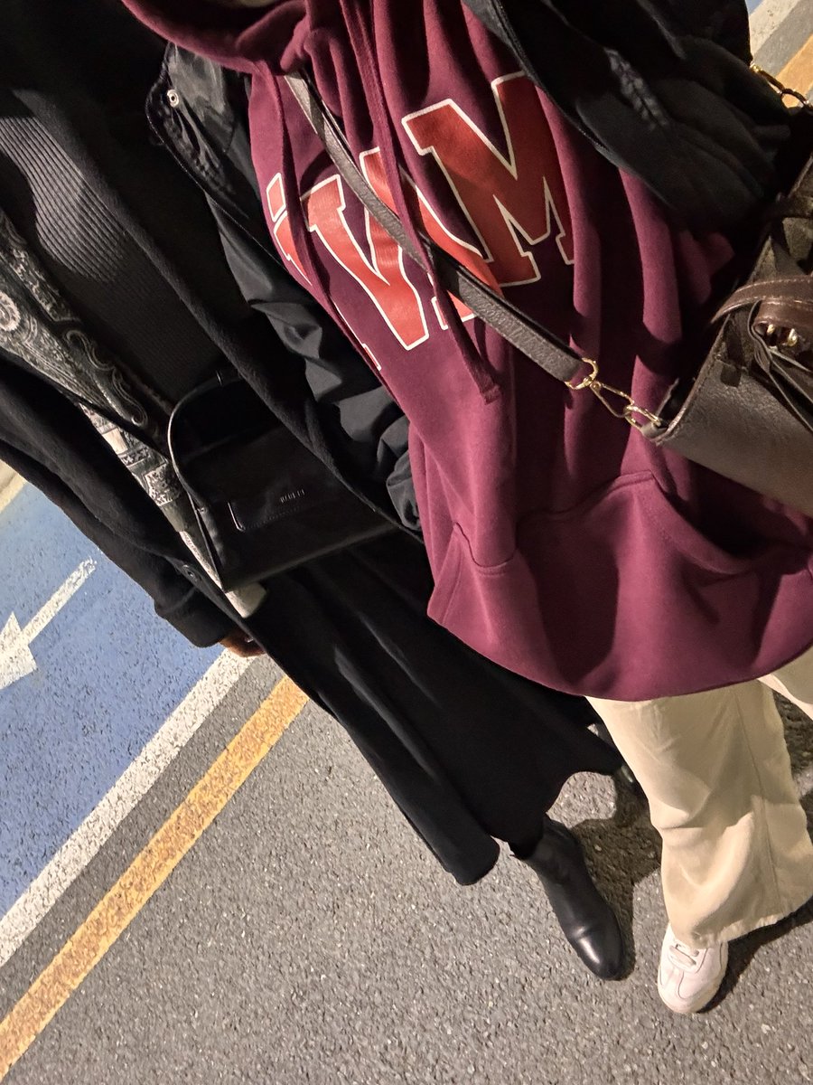 -hanımefendi kız ve serseri kız arkadaşlığı 😍 (serseri ben oluyorum)