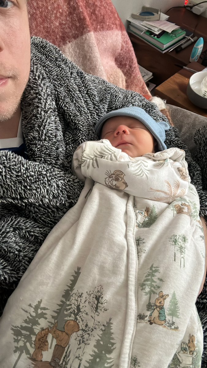 Happy to announce that Malcolm Llywelyn Thompson arrived at 13:10 Wednesday, looks like he’s got a massive nose (and knob) just like his dad