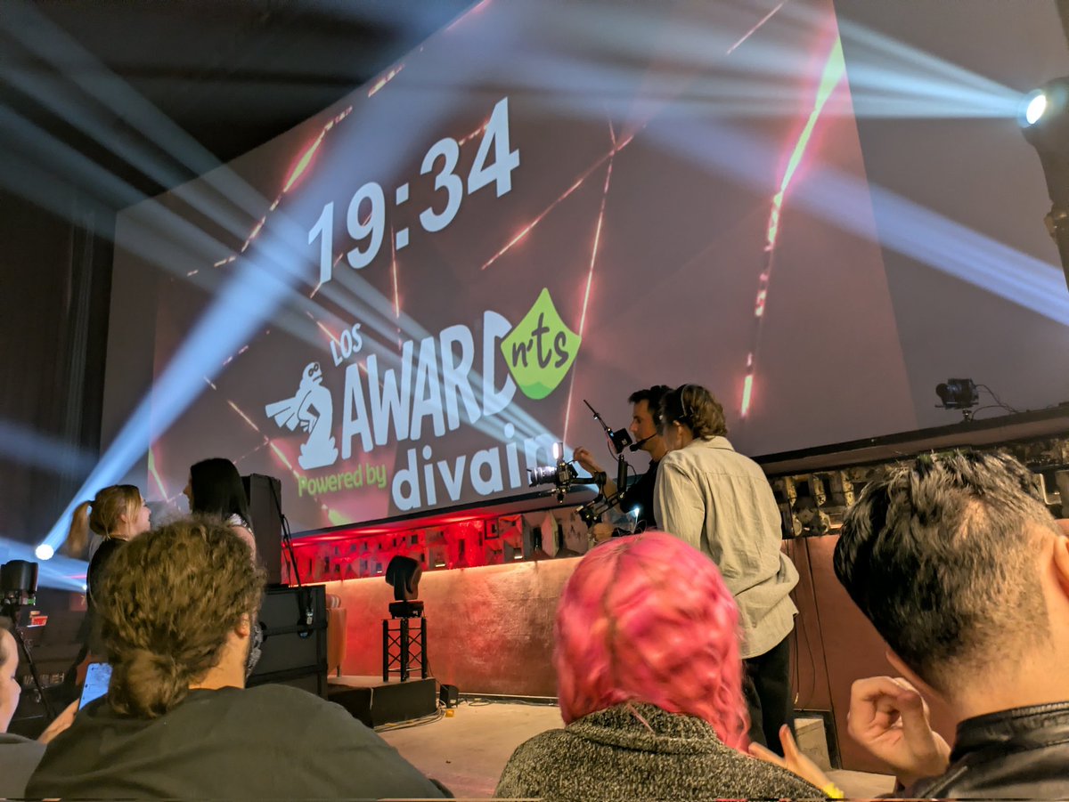 Ismurg ⚡ Disponible para encargos tweet media