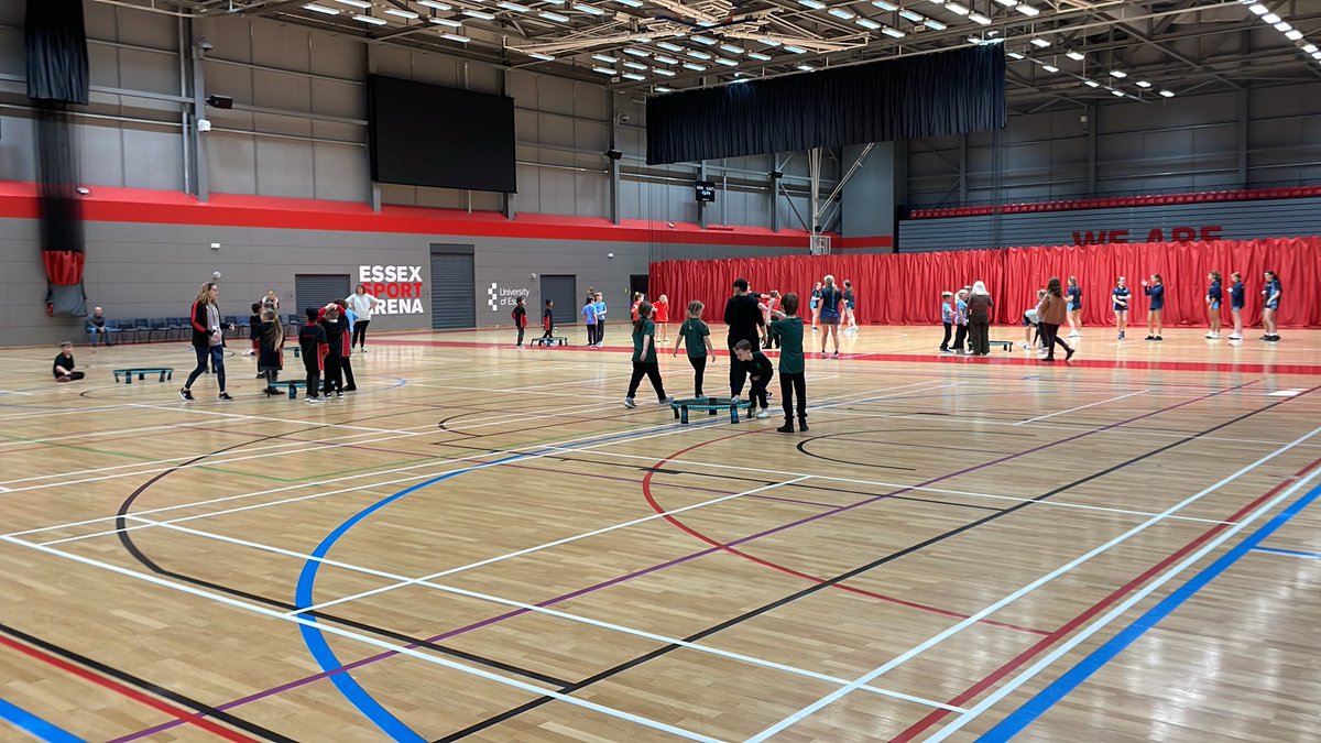 ColchesterSsp's tweet photo. Introduction to a new sport round net. A really great game and fun for all https://t.co/3wGB9ZhGhP
