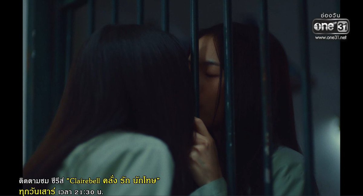 ClairebellTrend's tweet image. BOOM HASHTAG : ROUND 2 📈

If you see this, like RT QRT and reply with the hashtags:

“I can’t get over tonight’s episode—every scene was cinematic gold.”
“That ClaireBell kiss with bars in between them… unforgettable.”
“Bell comforting Claire is so heartwarming.”
“The acting…