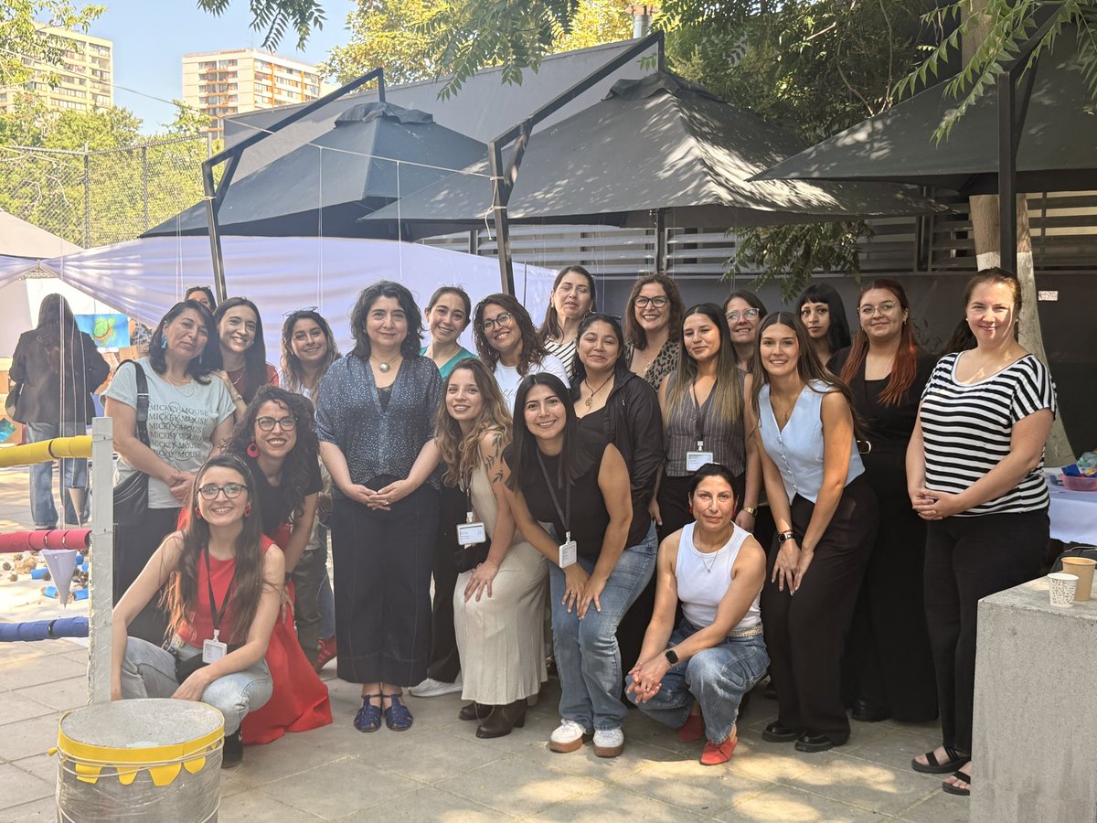 SubEducParv's tweet image. ✨ Celebramos el Día de la Educación Parvularia junto al @ciae_uchile en la instalación “El arte de las matemáticas”, que invita a jugar y desarrollar el pensamiento creativo desde los primeros años. Reconocemos a niñas y niños como protagonistas y agradecemos a los equipos💚