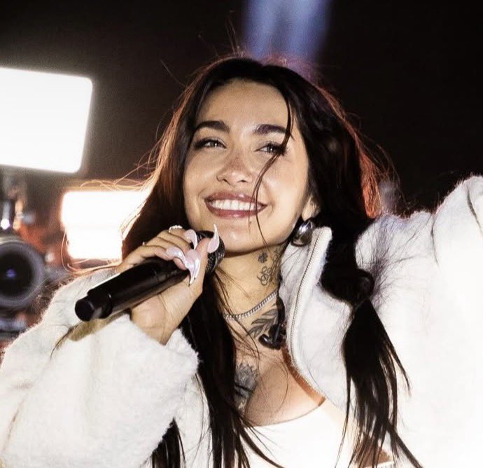 ThisIsLNDA's tweet image. que lindo verla así de radiante y contenta después de todo lo que pasó, sos enorme Maria Becerra