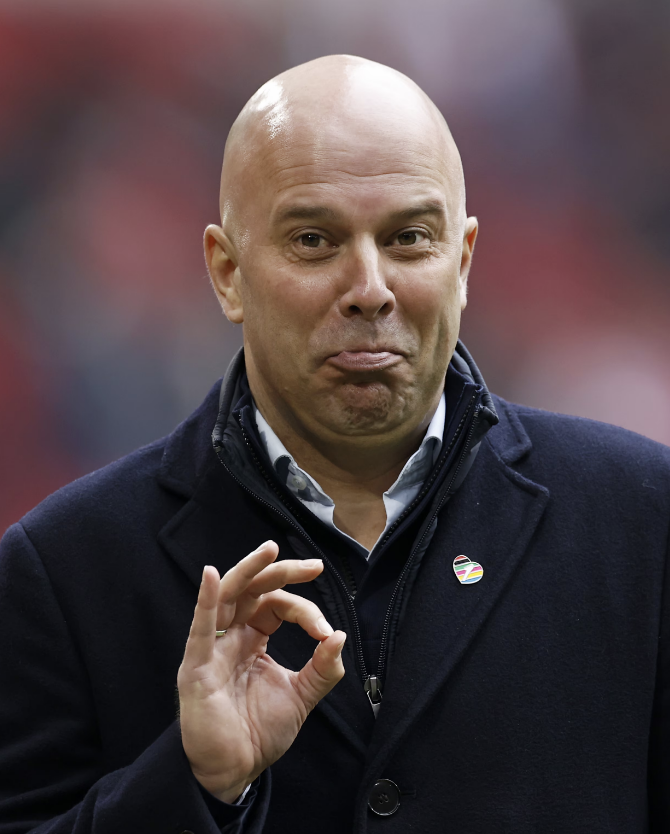 TouchlineX's tweet image. 🚨 𝗧𝗥𝗨𝗘 𝗢𝗥 𝗙𝗔𝗟𝗦𝗘: Liverpool should SACK Arne Slot with immediate effect!