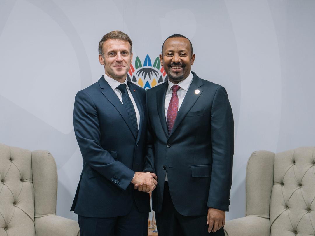 AbiyAhmedAli's tweet image. Ethiopia-France relations continue to strengthen through ongoing engagements. Accordingly, President @EmmanuelMacron and I had the opportunity to meet on the sidelines of the G20 Leaders’ Summit for a productive catch-up.