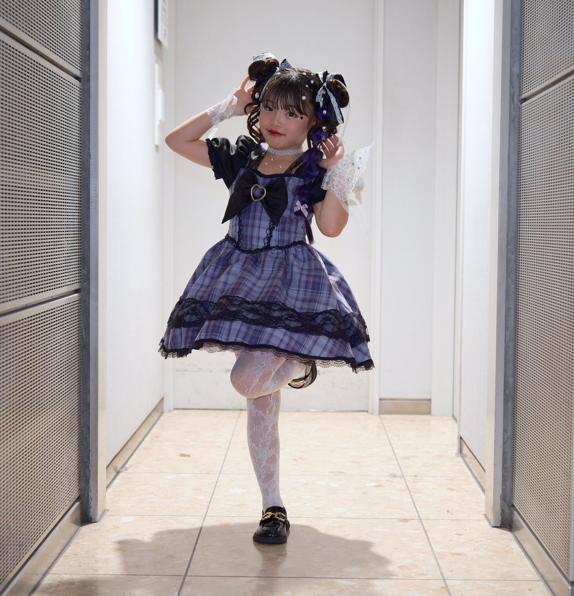 alpha_900's tweet image. ２０２５年１１月１６日（日）
第６２回デザインフェスタ
Ｌ４-ファッションショー
なのかさんプライベートショット
私のプライベート撮影の
大切なモデルさんです。
可愛いでしょ～🥰
＃健ちゃん先生
＃l4ファッション
#js3
#jsガール
#小学生女子
#なのか #デザフェス
#デザインフェスタ