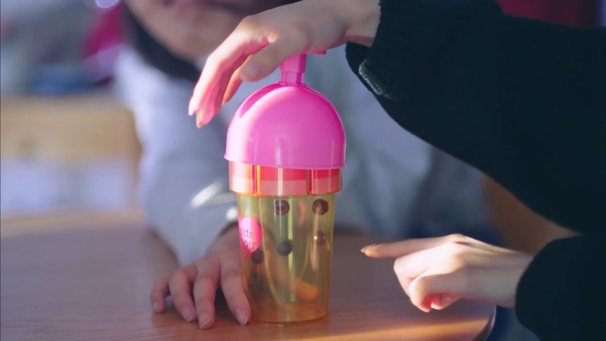 miichaaan46's tweet image. タピオカ作ってる時のこのシーン
絶対れんたんゲラってるよね？wwwwww
完全にこれ2人とも素よね？wwww
#ふたりエスケープ (7話)
#岩本蓮加 #冨里奈央