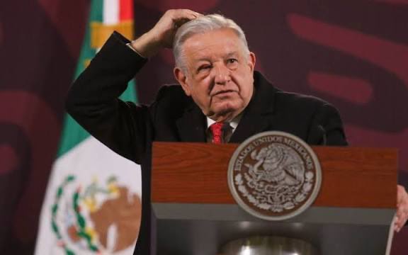 neoliberalover's tweet image. Ya entendí lo que no entendía

Todos los que apoyamos a Don Ricardo Salinas Pliego es porque somos aspiracionistas, tenemos el sueño de tener una mejor vida, un mejor empleo, una casa en un vecindario medianamente acaudalado, viajar para conocer el mundo. 

Todos los que apoyan a…