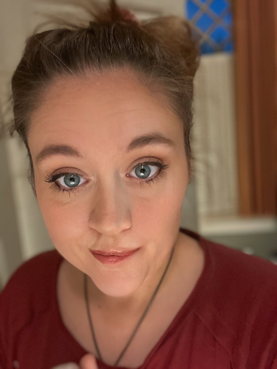 ada_bookworm's tweet image. Happy weekend, y’all.  Looking forward to family and turkey! 🦃