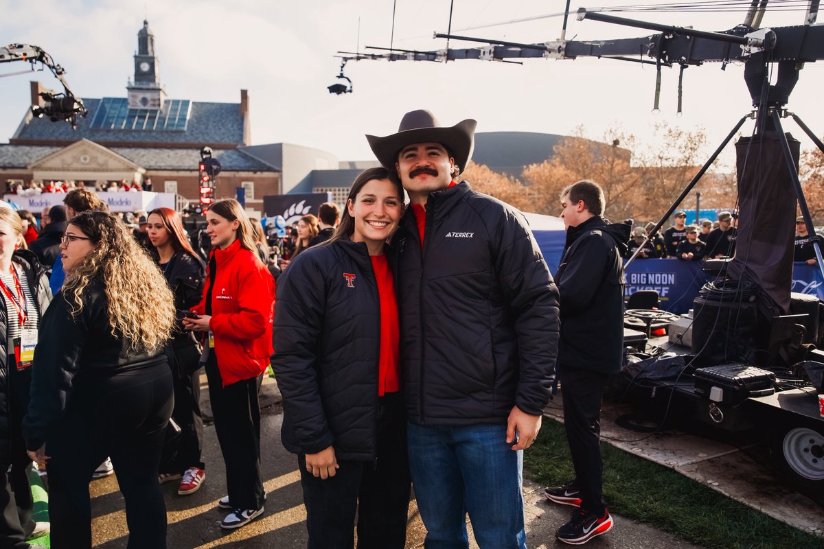TexasTechFB's tweet image. On the campaign trail 🤠

@HeismanTrophy I want to vote for #JacobRodriguez