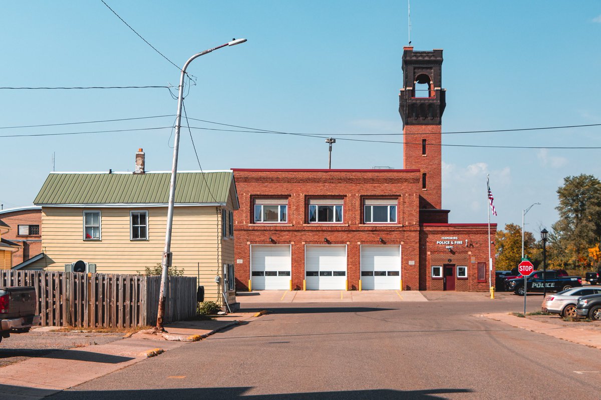 TheJvandy's tweet photo. On Bars, Fire Halls, and Social Clubs.

Ishpeming, Michigan https://t.co/0uO6Isf8Ug