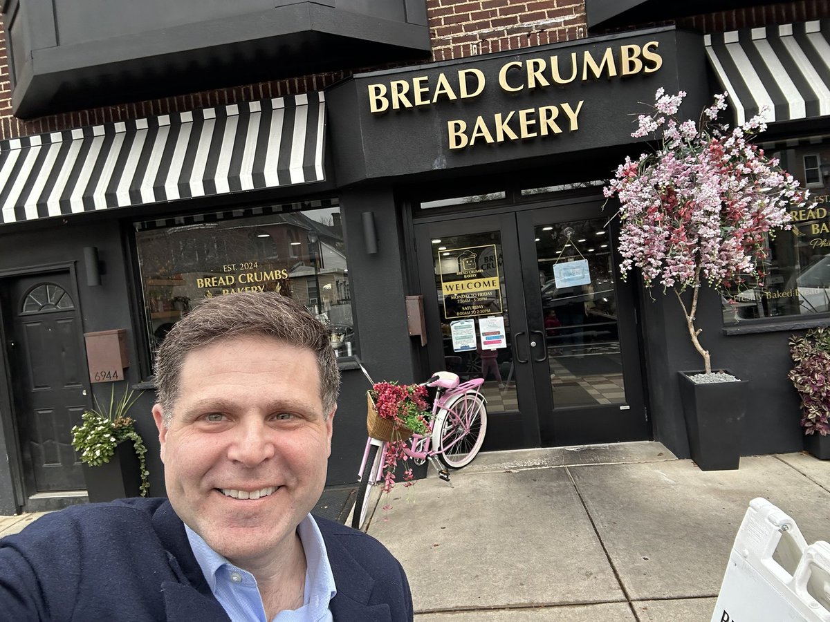 Continuing to stand with the striking Starbucks workers <a href="/SBWorkersUnited/">Starbucks Workers United</a> fighting for the fair contract they are owed.

I’m instead getting my coffee at our incredible local Northeast Philly neighborhood shops. Today it’s Bread Crumbs Bakery on Torresdale Ave. #NoContractNoCoffee