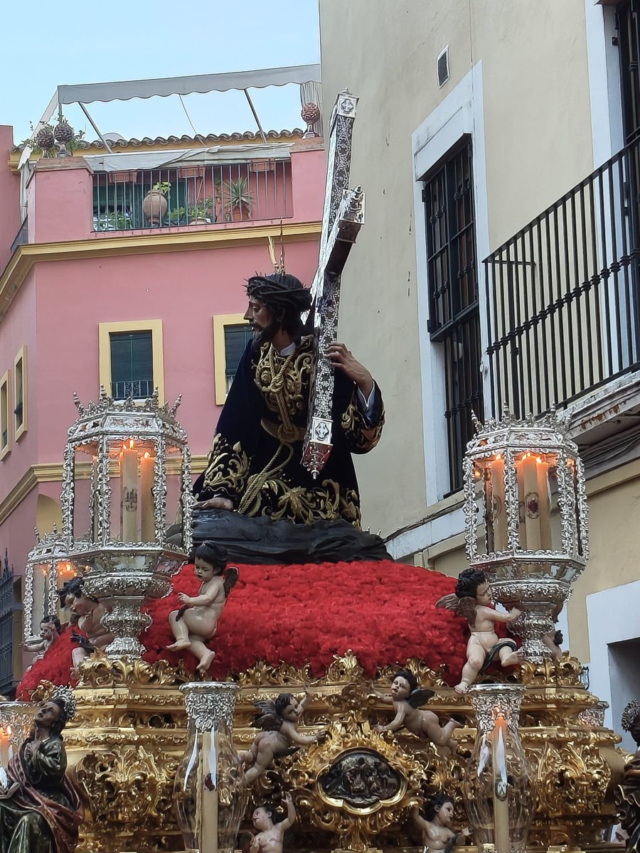 🌹 Para paladares exquisitos...

📸 <a href="/juan_rg80/">Juan Rodríguez Fotografía</a> 

#TDSCofrade