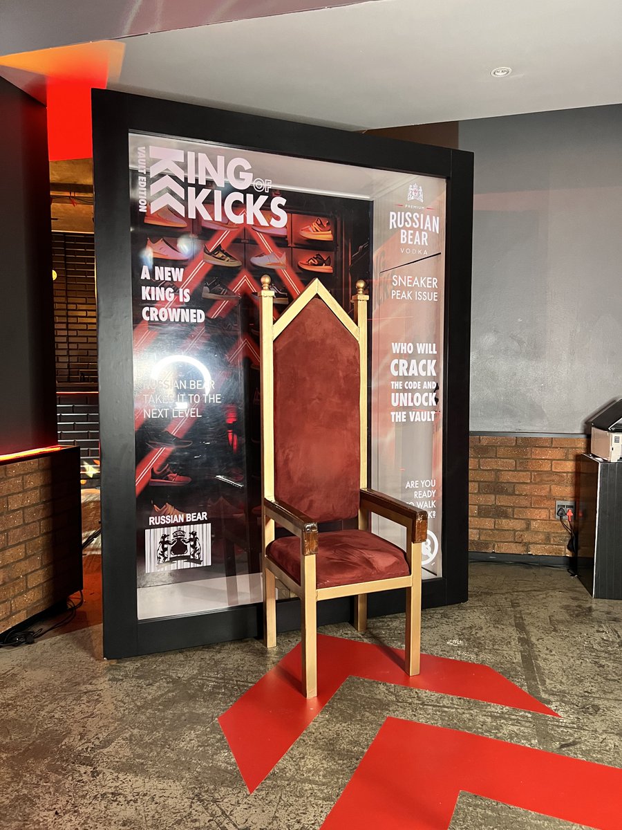 lanii_gii's tweet image. Just arrived at the #KingOfKicks event and we’re about to have a goooood time!🤭 let’s see how the night goes yeah 🙂‍↕️it’s the FINALE!!!! #VaultEdition🔥 #NextLevel