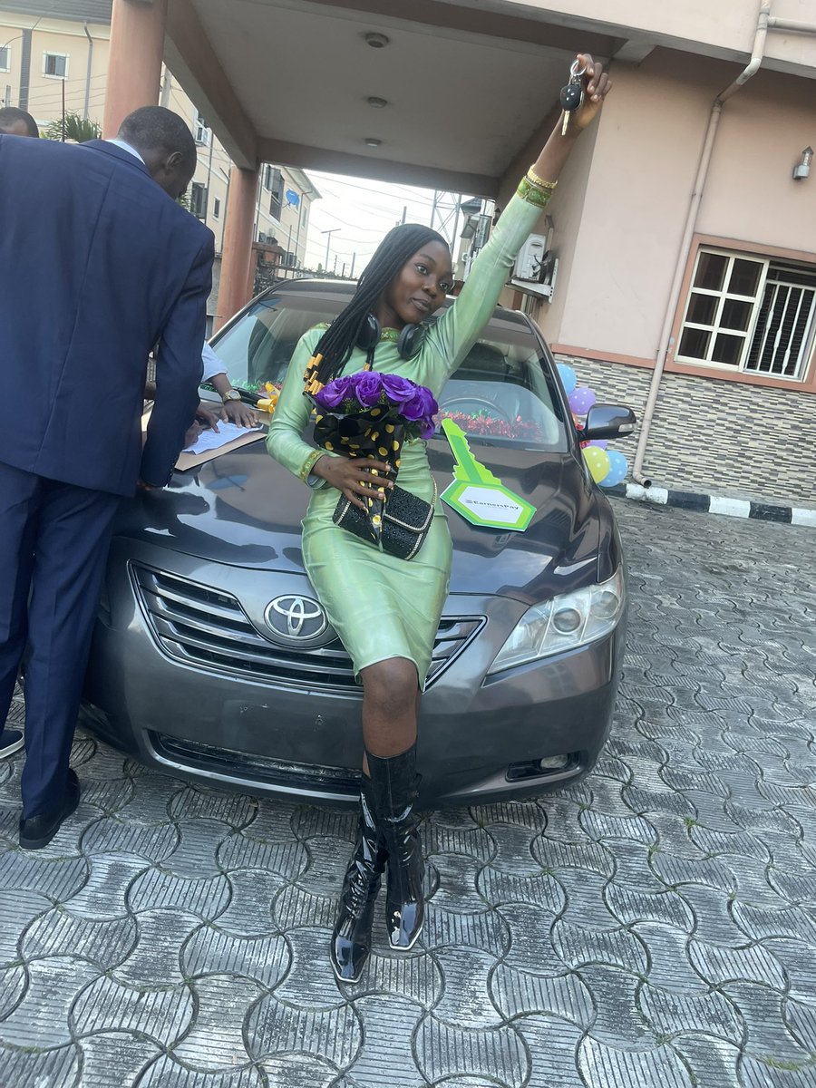 sabicoachwealt's tweet image. Your girl brought the car home 

Thanks to AMB 3.0 for this amazing award 

Blood of Jesus I am a car owner at age 17 

Pop win for meeeee

@davineh360 @PassiveAnna your girl  old student is now a car owner at 17 through selling digital products online 

🏆🍷🍾🍾🍾🍿🎉🎉🎉…