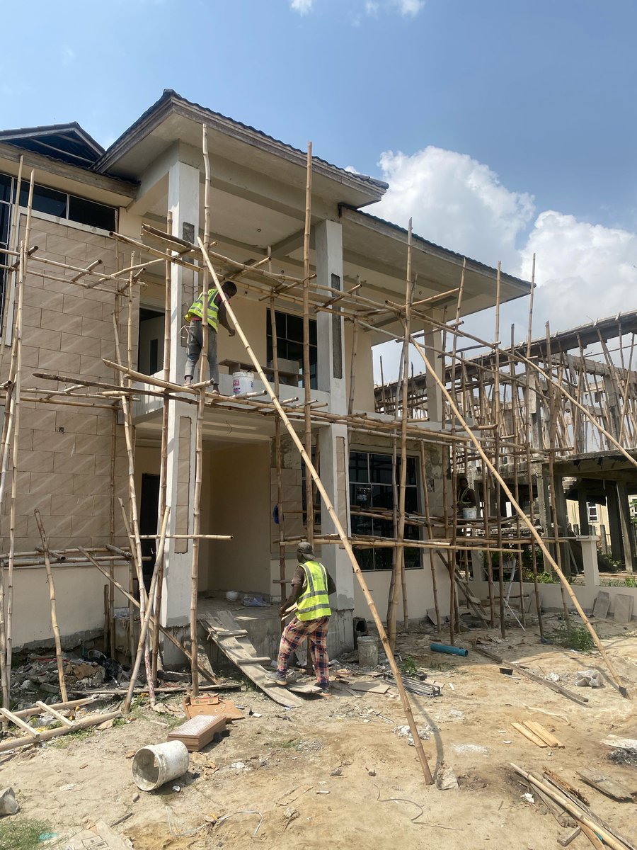 dezynstructures's tweet image. CONSTRUCTION 

Progress so far…
Watch as we transform this masterpiece into a home.
 
Send a DM let’s work with you on your next project.
-
-
-
#constructionupdate #sitework  #structuralengineering #buildingconstruction #dezynstructures #buildingconstruction