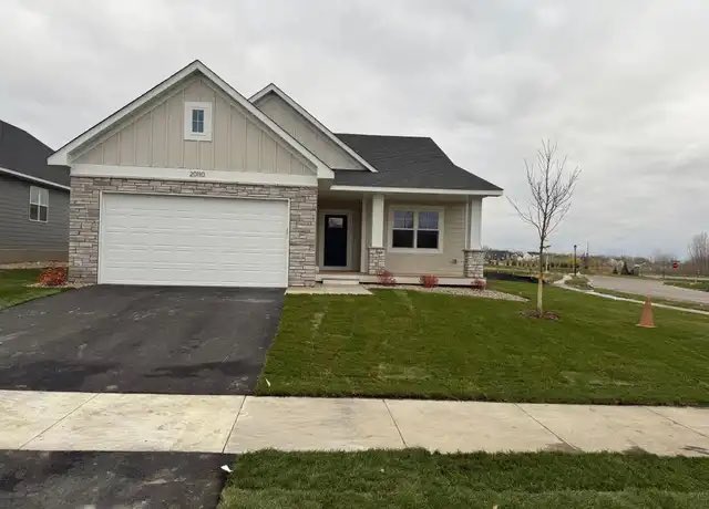 chasedownleads's tweet image. Bought this house for $700k in 2021

It’s now worth $1.7 million, but no one can afford to buy it 

I have $1 million in profit that I can’t unlock

Government needs to fix the housing market NOW