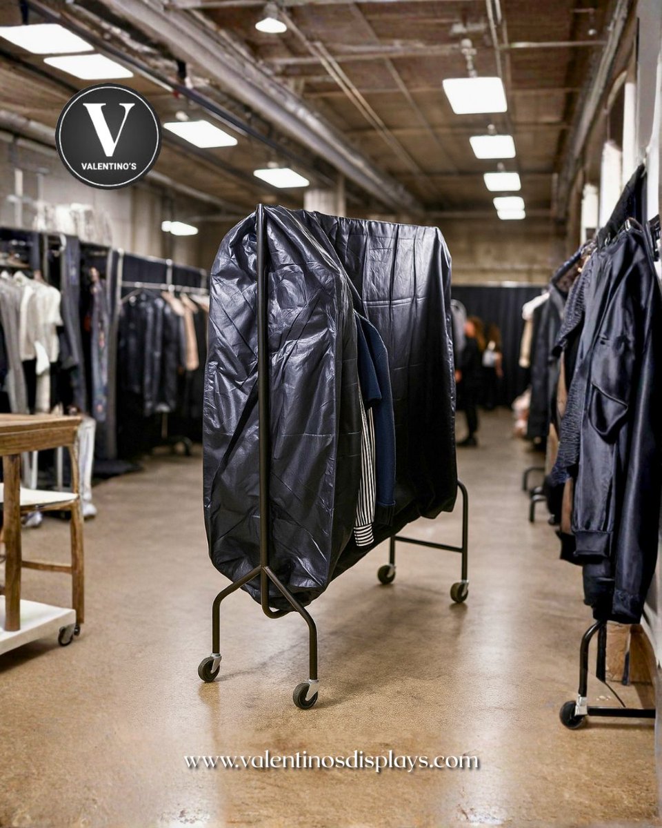 vdisplays's tweet image. Protection meets professionalism! Keep your premium merchandise pristine with garment covers that shield from dust, damage, and prying hands whilst maintaining that high-end presentation. Essential for boutiques, bridal shops, formal wear retailers, and anyone who understands…