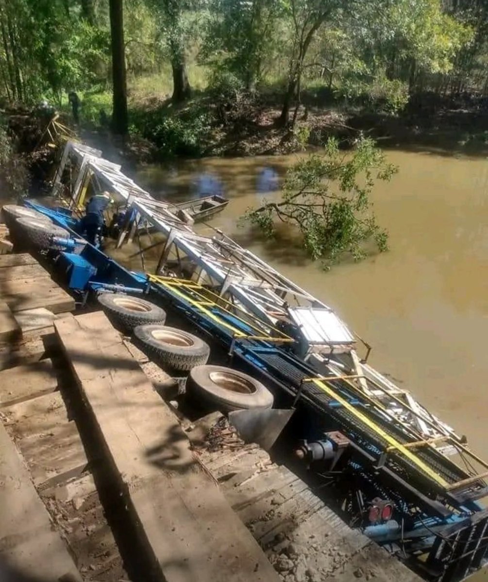 hey you can't park there