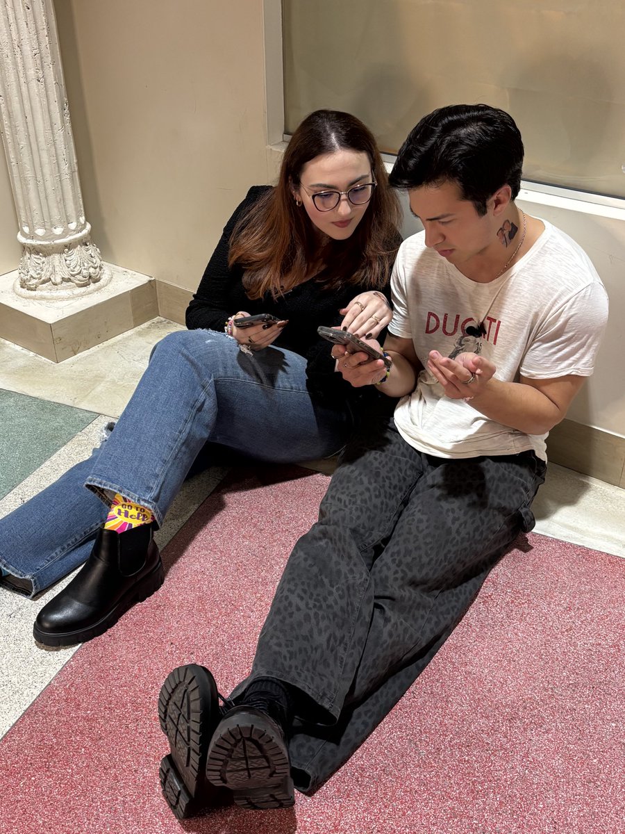 babyloonlet's tweet image. genuinely the funniest photos i have from vancouver