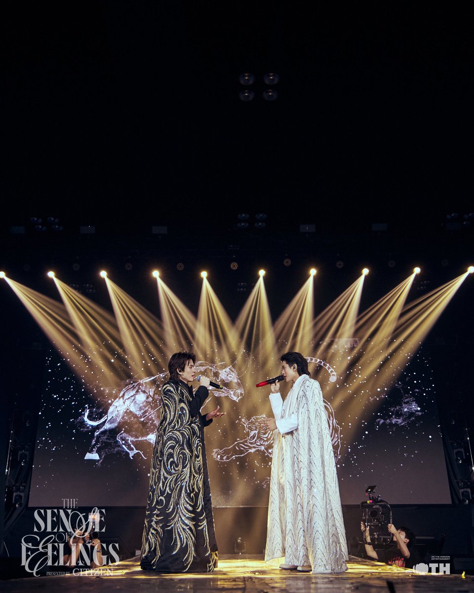 muuonlyme's tweet image. แจ๊คกี้ก็คือ
พา TRINITY กลับมาใน MV เพลง US 
พาหลวิชัยคาวีกลับมาในงานแฟนคอนครั้งแรกของตัวเอง
ล่าสุดยังพาทีมเลือดข้นคนจางกลับมาใน MV เพลง ไม่เป็นไรจริง ๆ อีก

ไม่รู้จะชมและขอบคุณแจ๊คกี้ยังไงให้คู่ควรกับความตั้งใจของฮีดี แต่ขอบคุณนะขอบคุณแจ๊คกี้มากมายเลยจริง ๆ 🥹