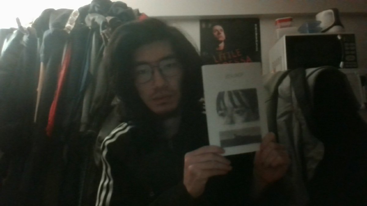 明日、文学フリマ東京、南1-2ホールR53〜54にて、『BIG SHIP』！めちゃくちゃ面白い！よろしくお願いします！！

#文学フリマ