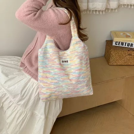 hiiitheree_'s tweet photo. cute tote bag for campus🌸

A thread https://t.co/rPEMrXvBuG